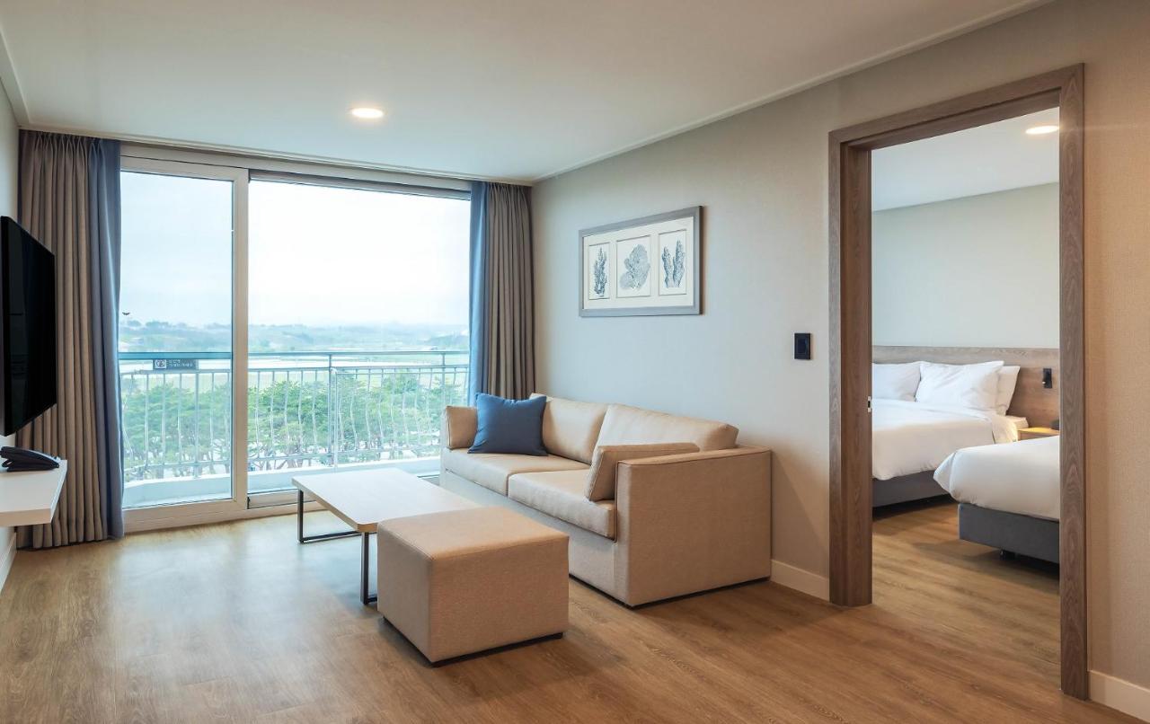 Kensington Resort Seorak Beach Sokcho Exterior foto